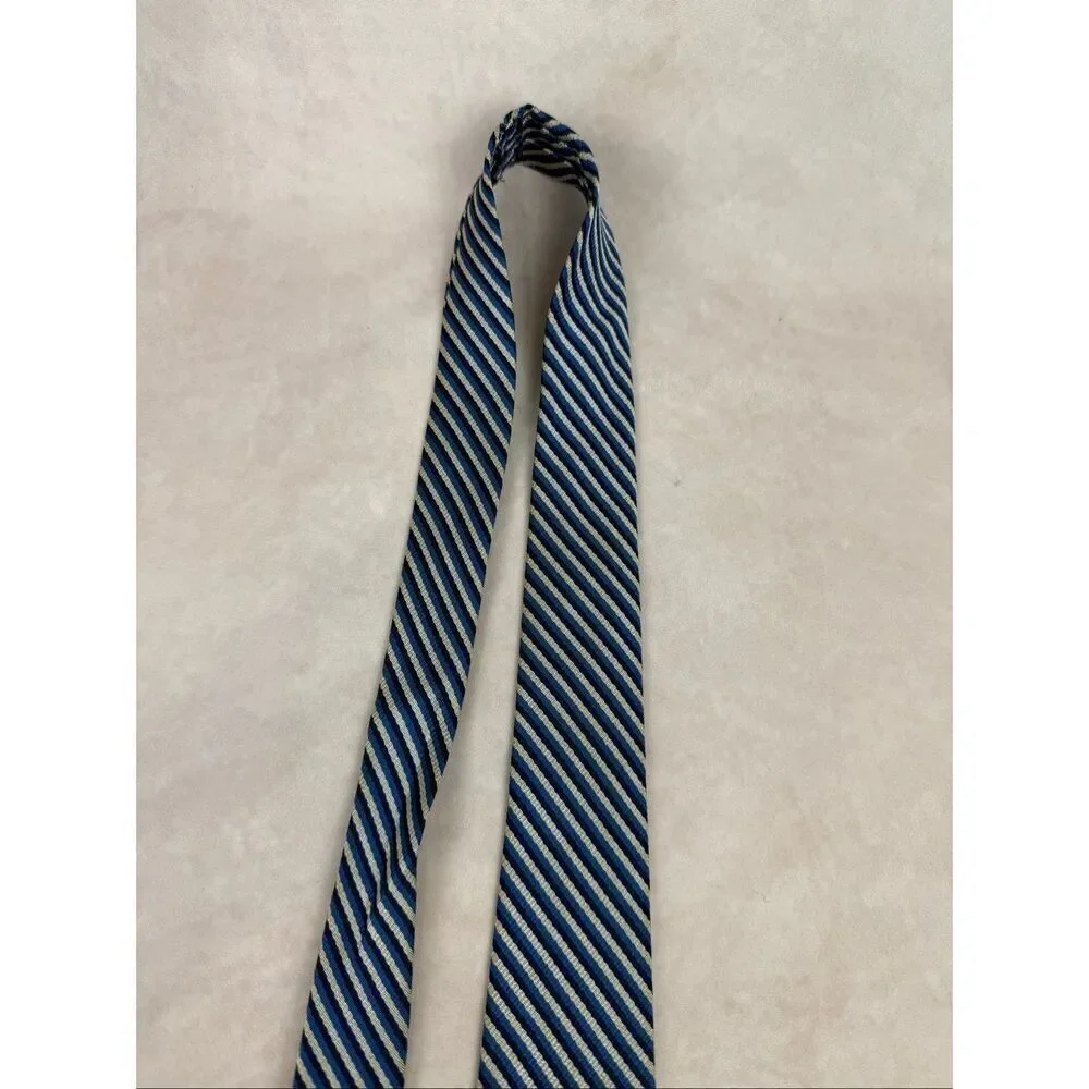 Vintage 1960s Men’s Neck Tie 100% Silk Blue Silver Stripe  Mad Men Mod MCM
